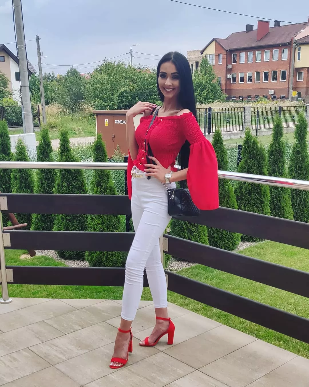 Co za zdjęcia! Przepiękna gwiazda disco polo bezwzględnie kusi swoich fanów! 
